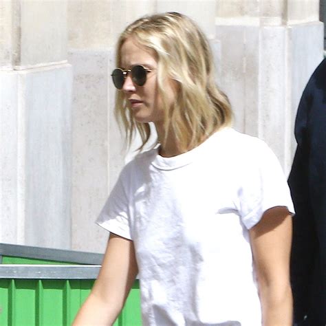 Jennifer Lawrence Puts Her Stamp on Fashion’s Favorite Tote